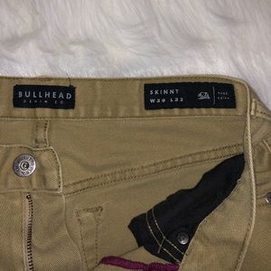 Bullhead khakis